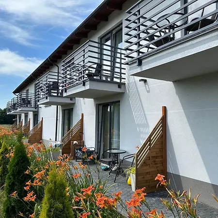 Pokoje Goscinne Kameralnie - Basen Z Podgrzewana Woda Jantar Exterior photo