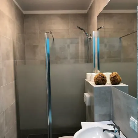 Pokoje Goscinne Kameralnie - Basen Z Podgrzewana Woda Jantar Exterior photo